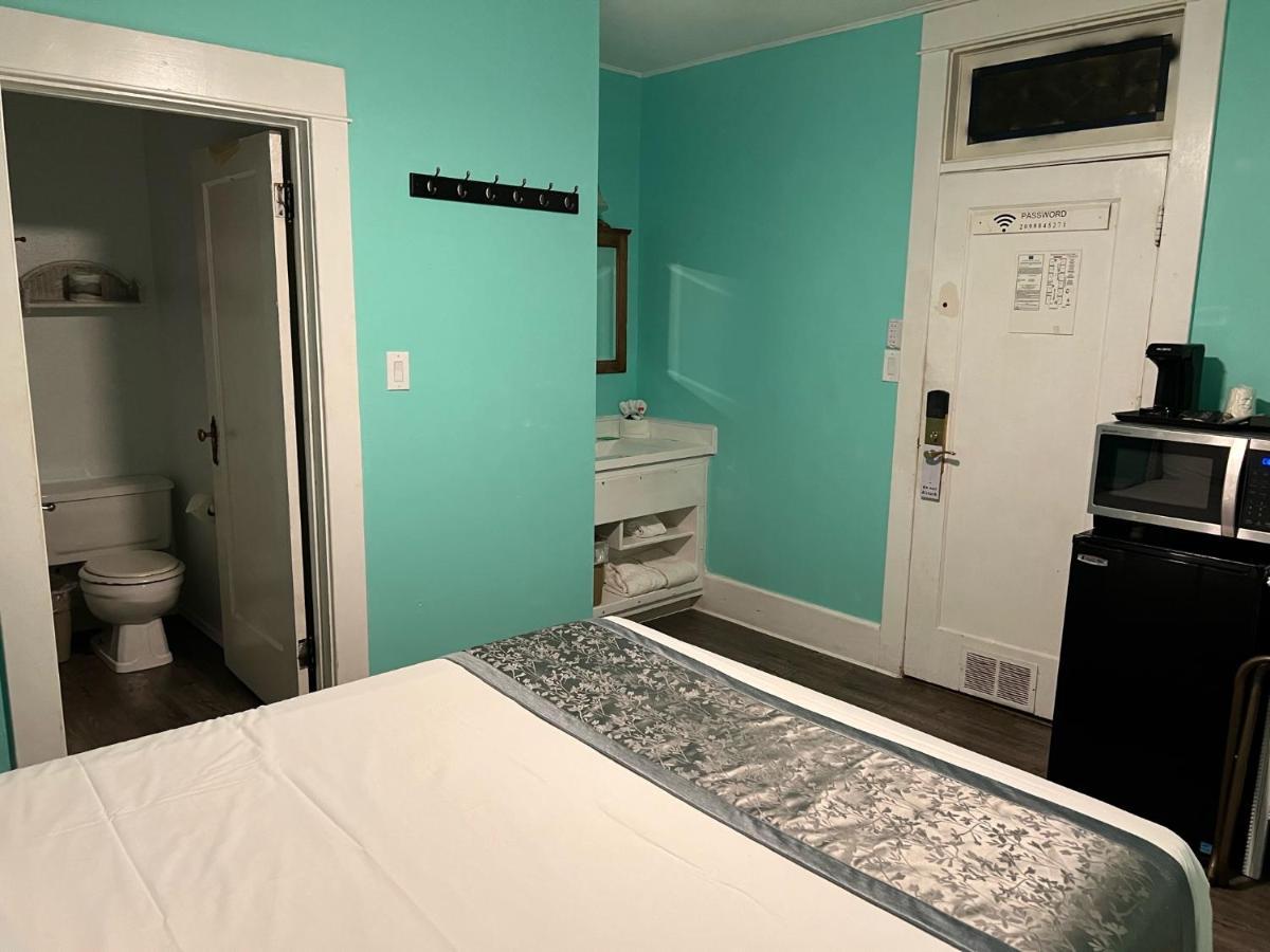 Americas Value Royal Carriage 3*