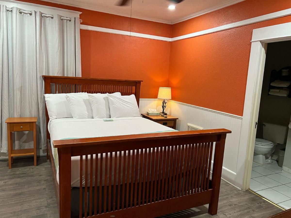 Inn Americas Value Royal Carriage Jamestown