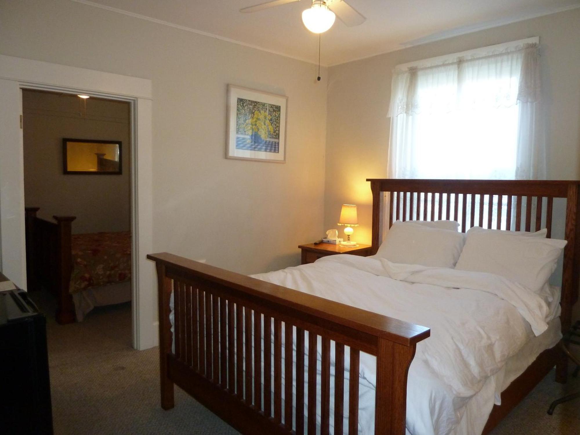 Inn Americas Value Royal Carriage 3*
