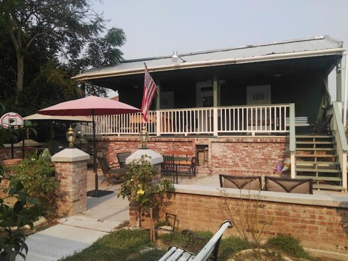 Inn Americas Value Royal Carriage