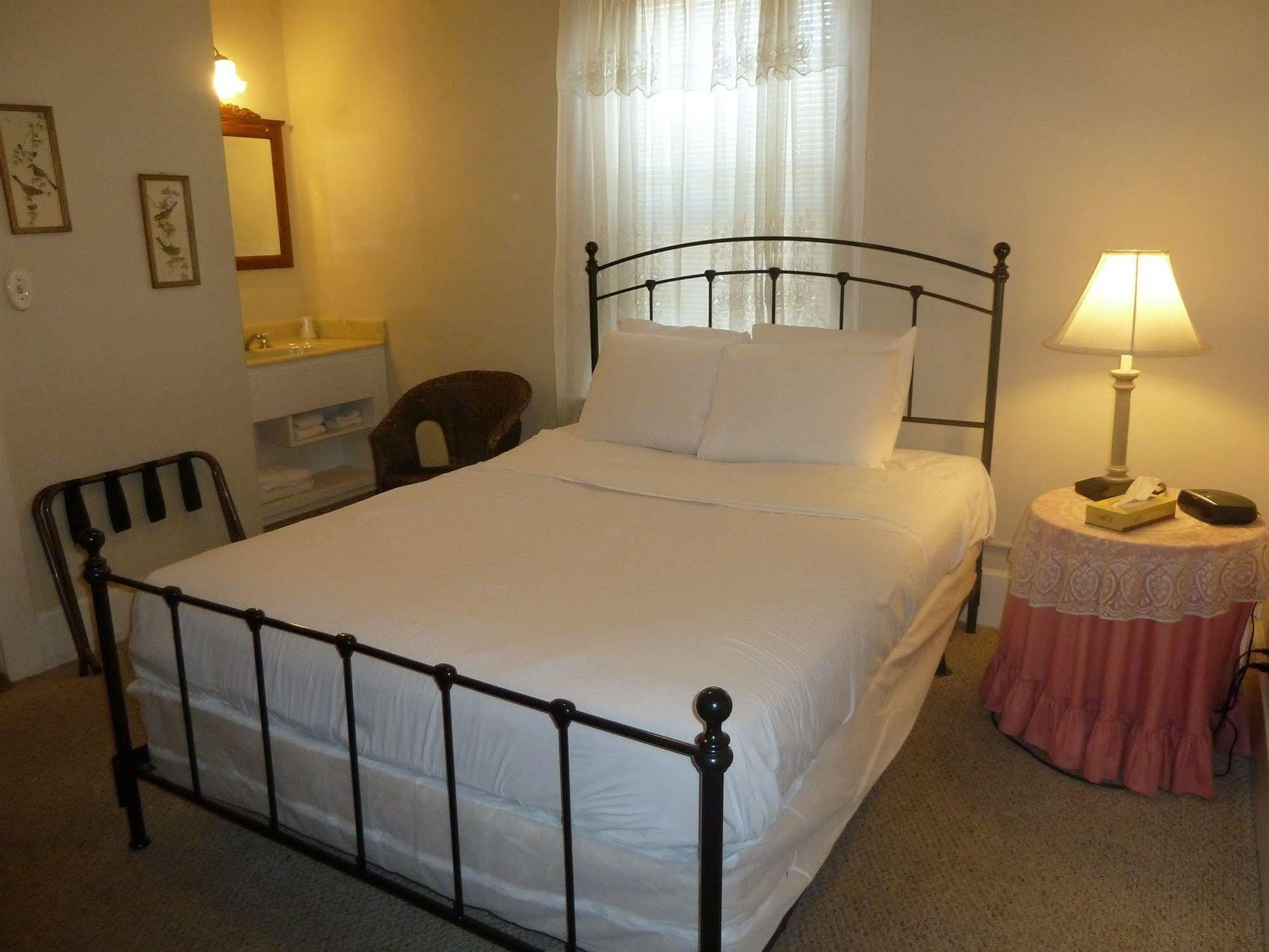 Americas Value Royal Carriage 3*