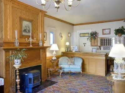 Inn Americas Value Royal Carriage Jamestown